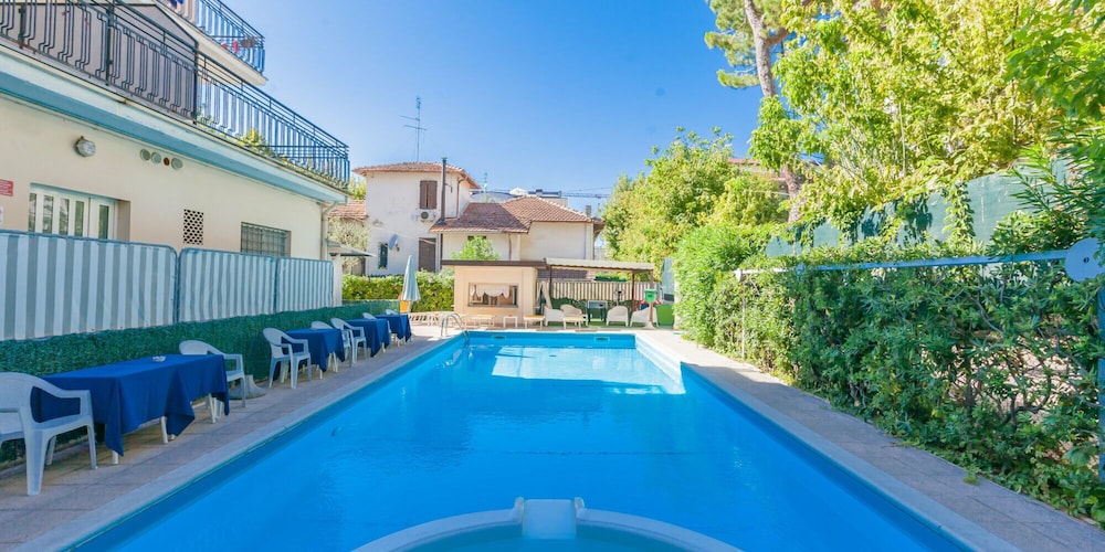 Hotel Arlecchino Riccione 37/46