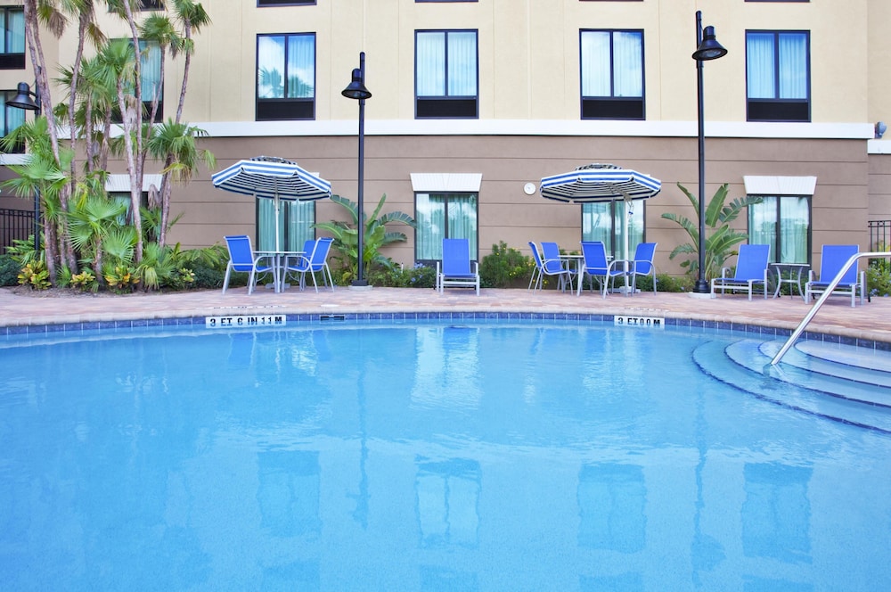 Holiday Inn Express and Suites Orlando - International Drive 5/79