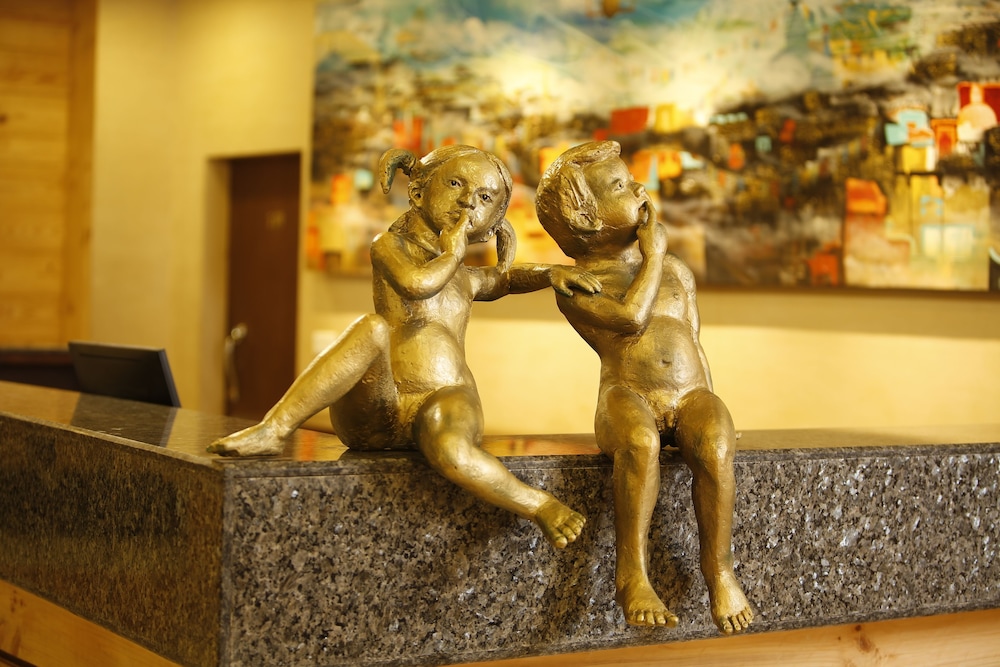 Hotel Arts photo2
