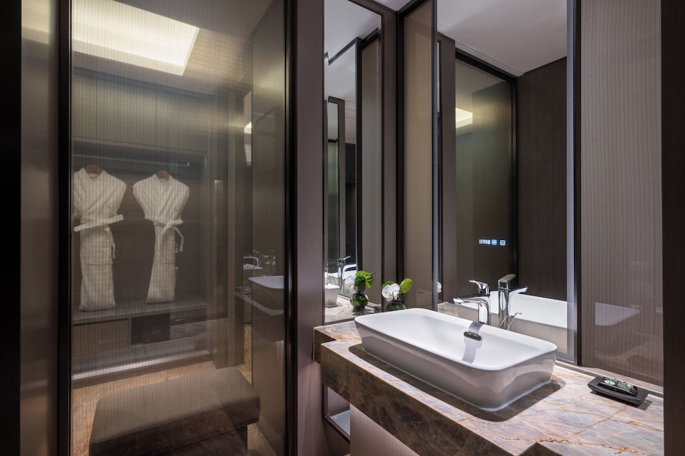 جناح سوبيريور بسرير كينج، Novotel Kunshan Yangcheng Lake 2/3