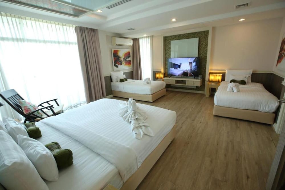 PRESIDENTIAL, SUITE