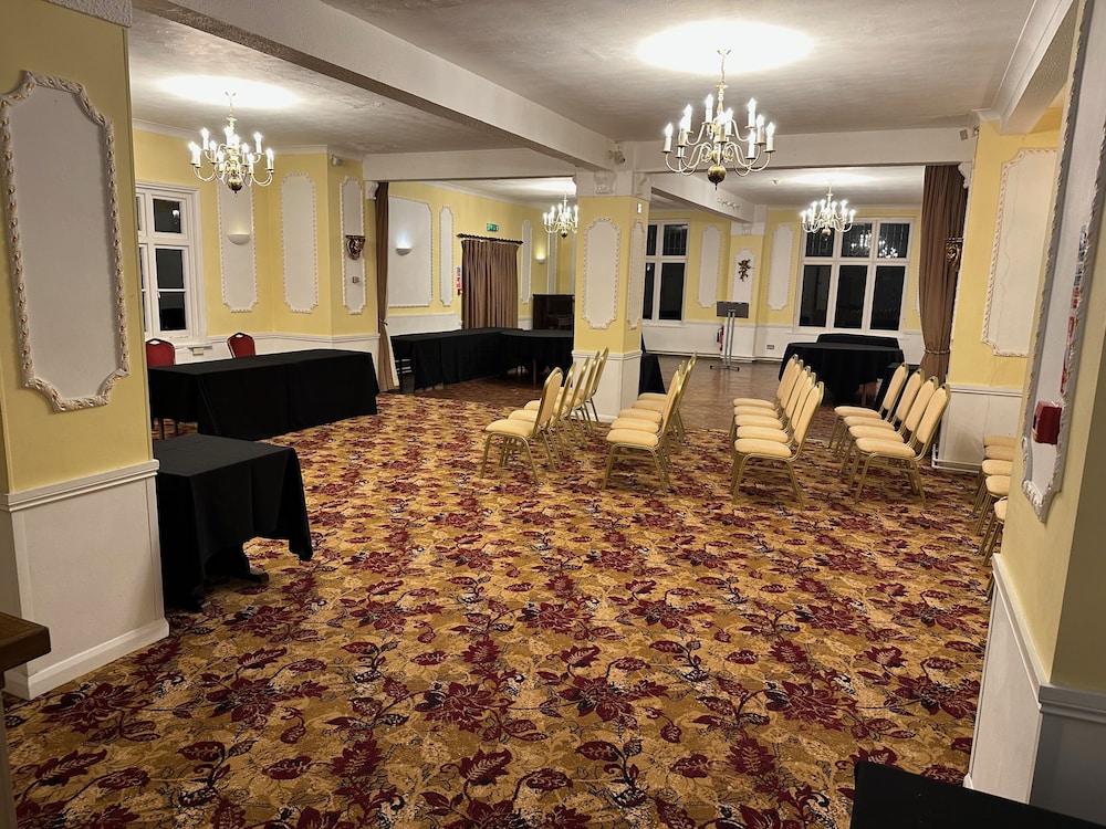 The Grange Hotel 8/50