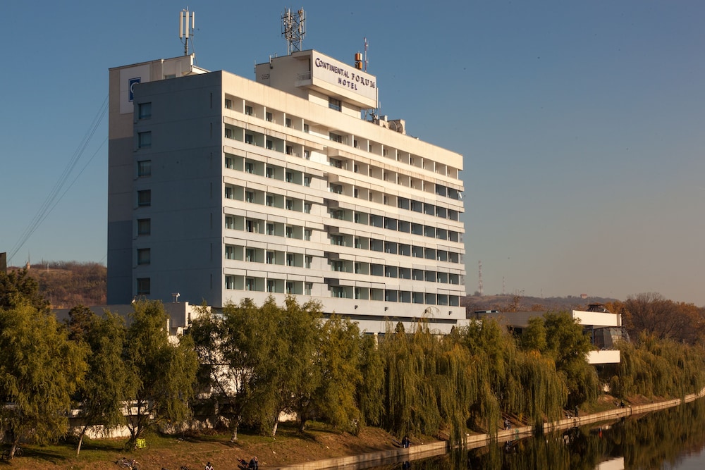 Continental Forum Oradea 37/46