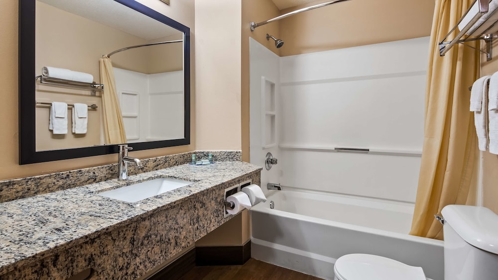 Best Western Dodgeville Inn & Suites 5/38