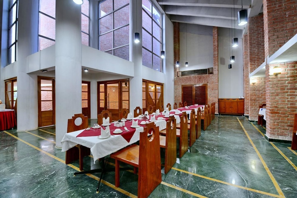 INDO HOKKE HOTEL 28/50