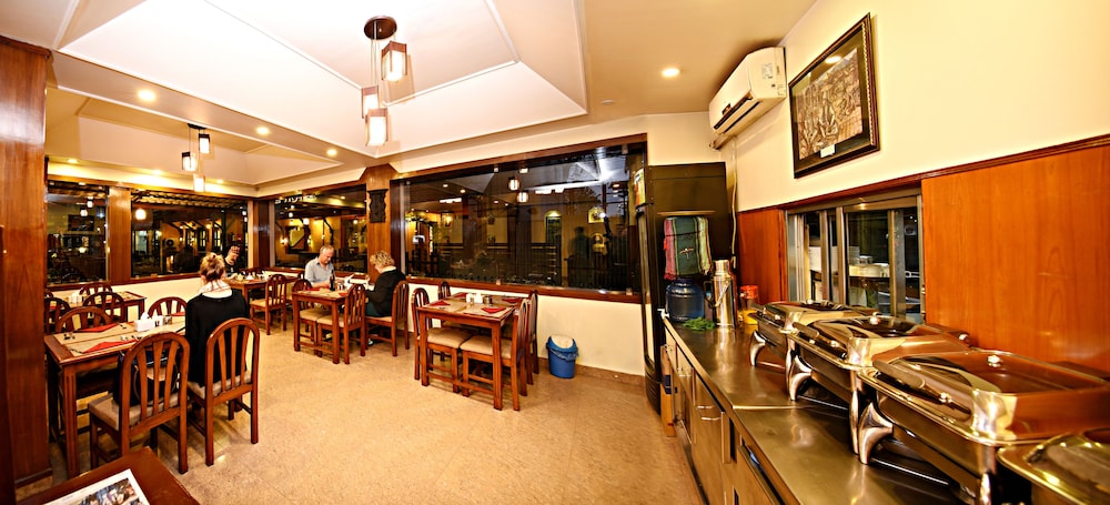 restaurant-cafeteria