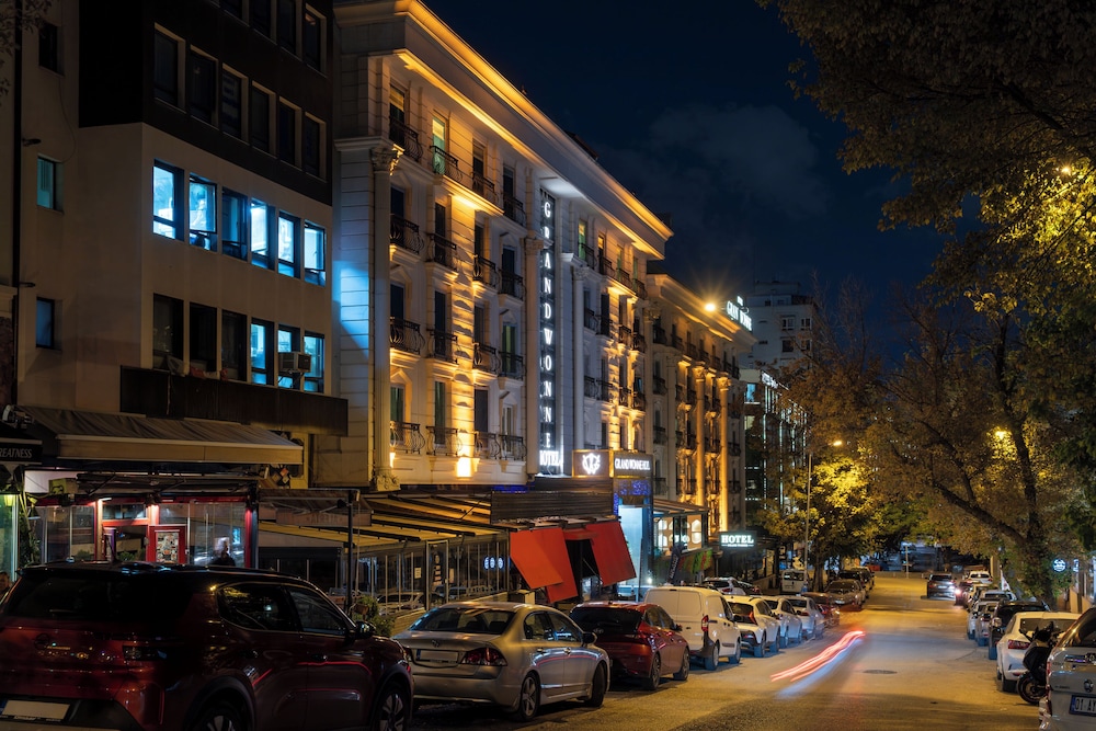 Latifoglu Hotel 44/50