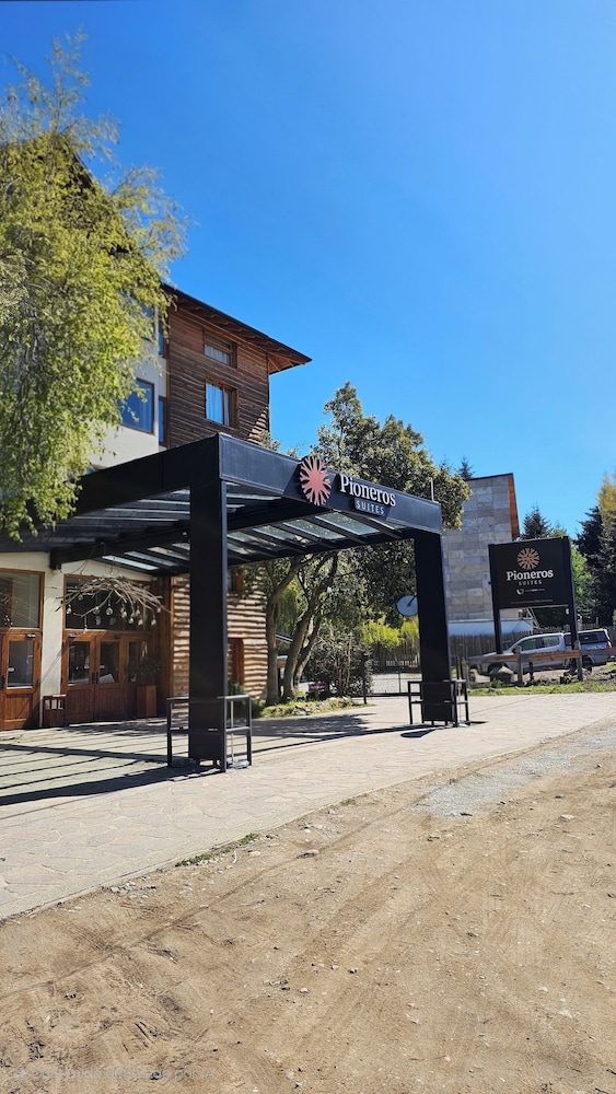 Pioneros Suites by Grupo Tierra Gaucha 55/60