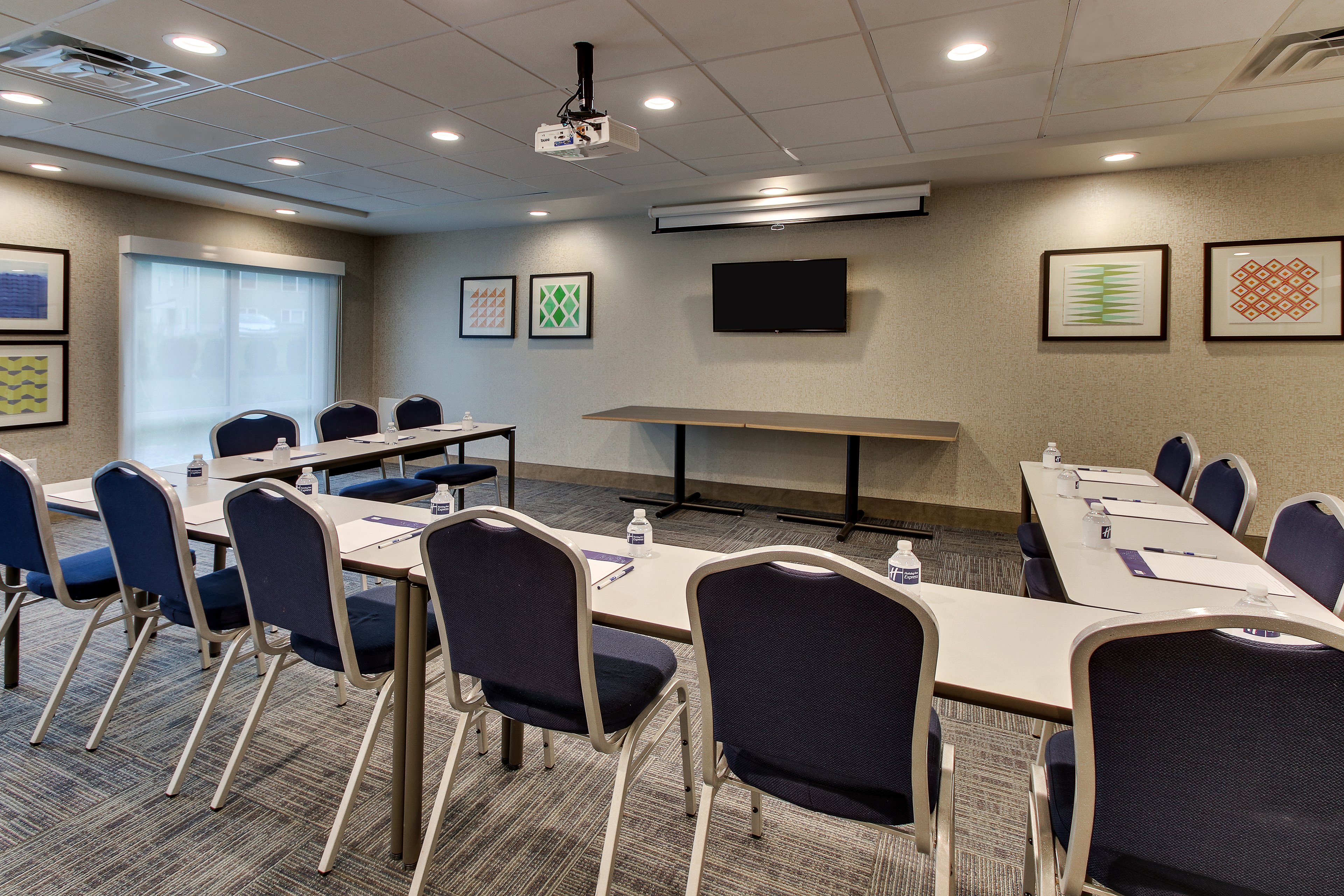 Holiday Inn Express Suites Ithaca 60/69