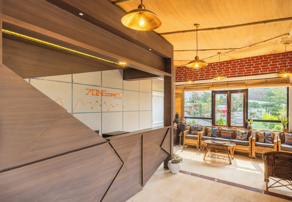 Zone Connect by The Park Lansdowne 7/50