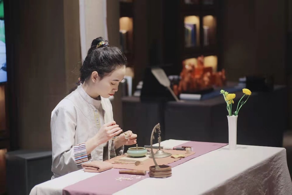 Tibet Hotel Chengdu 45/50