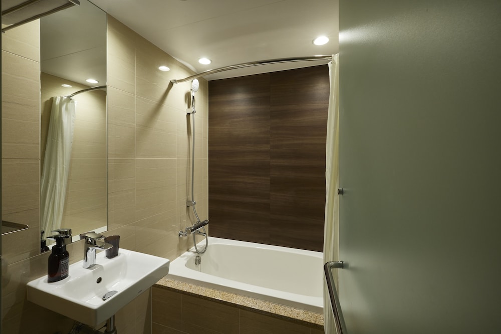 ALFIT HOTEL & BAR AKASAKA 47/50