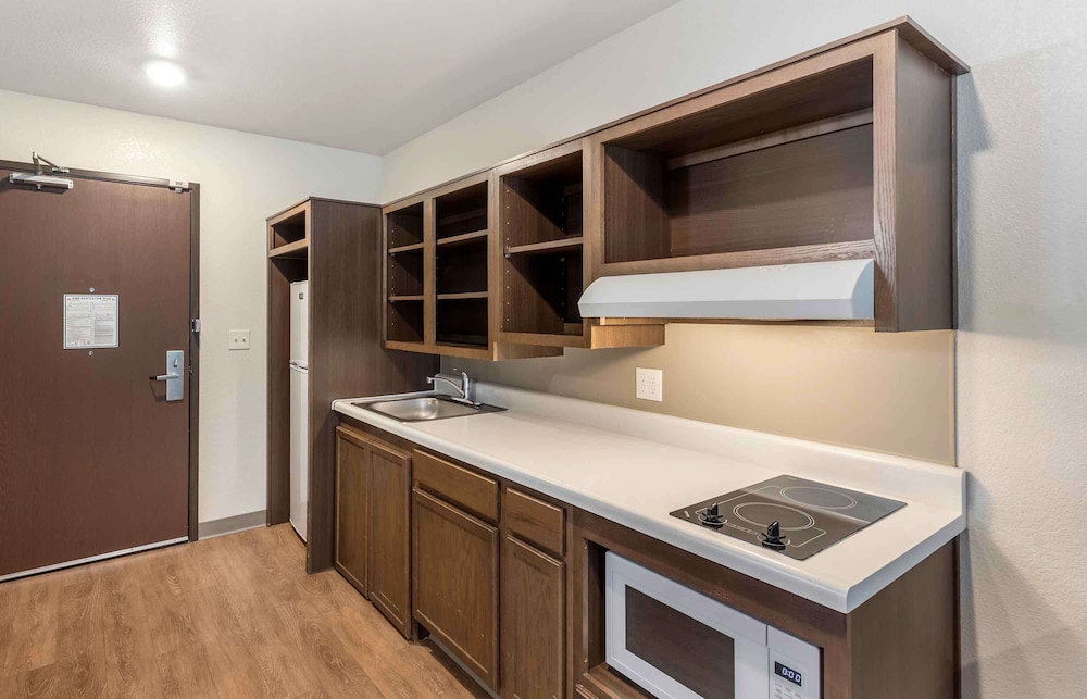 WoodSpring Suites Denver Centennial 40/43