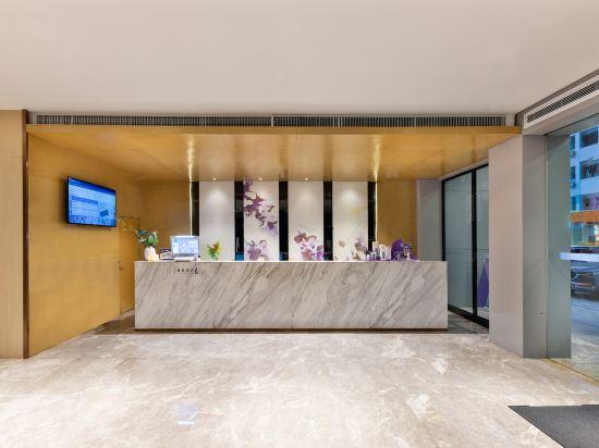 Lavande Hotels 7/30