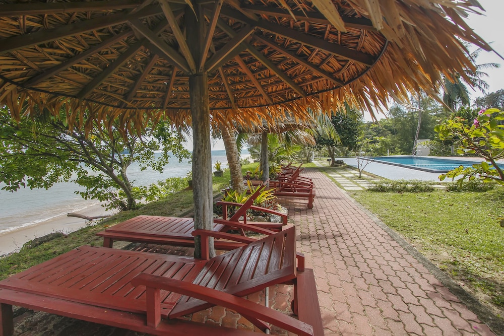 Tanjung Puteri Motel 38/41