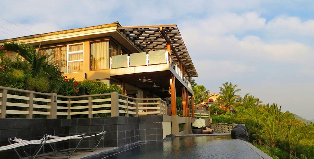 The Oriental Luxury Suites Tagaytay 5/50