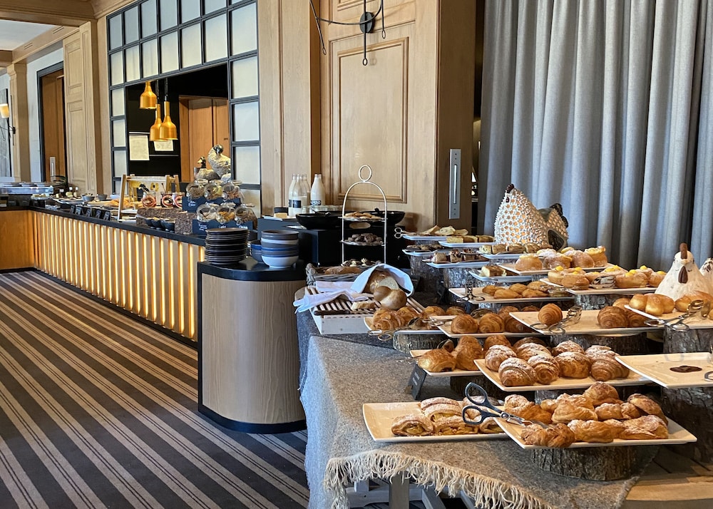 The Park Gstaad, Four Seasons Hotel 39/50