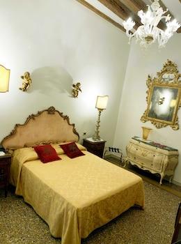 Luxury, Town House, Garden View