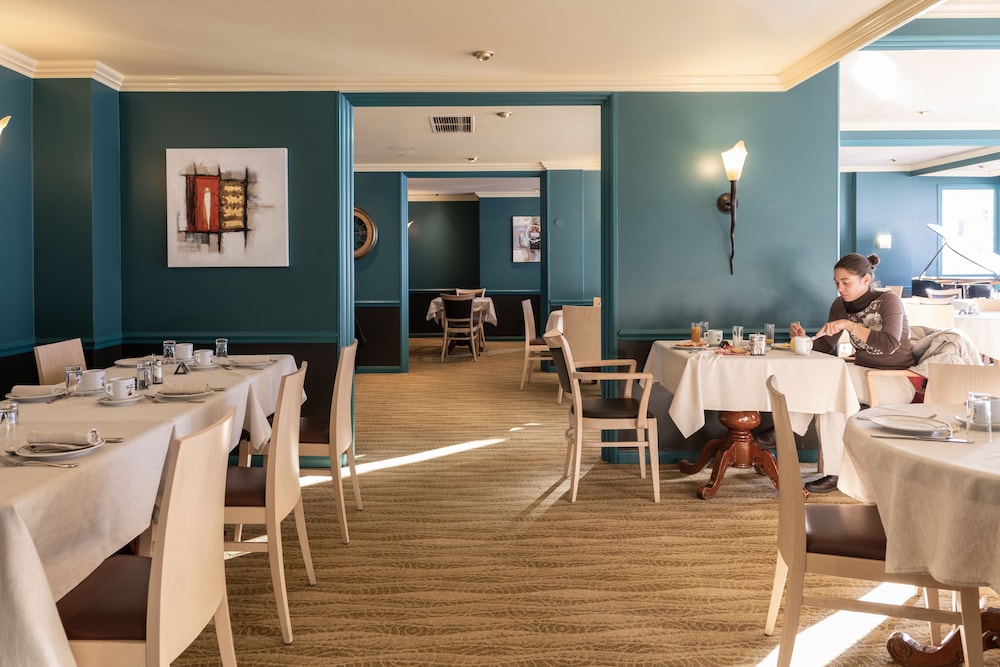 Hotel La Tarentaise 38/50