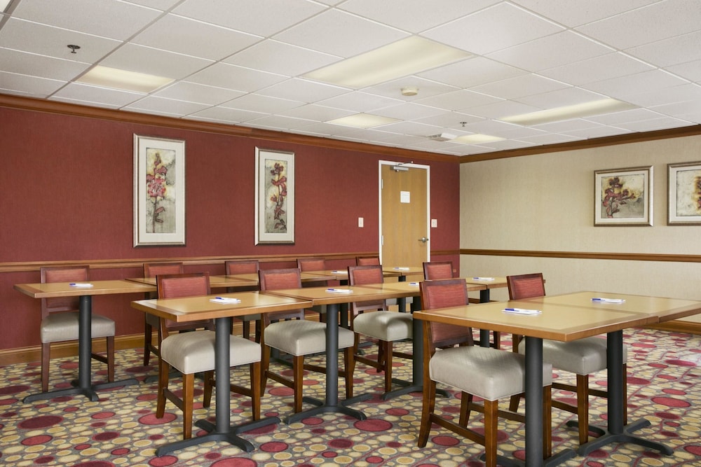 Baymont By Wyndham Evansville North/Haubstadt 16/17