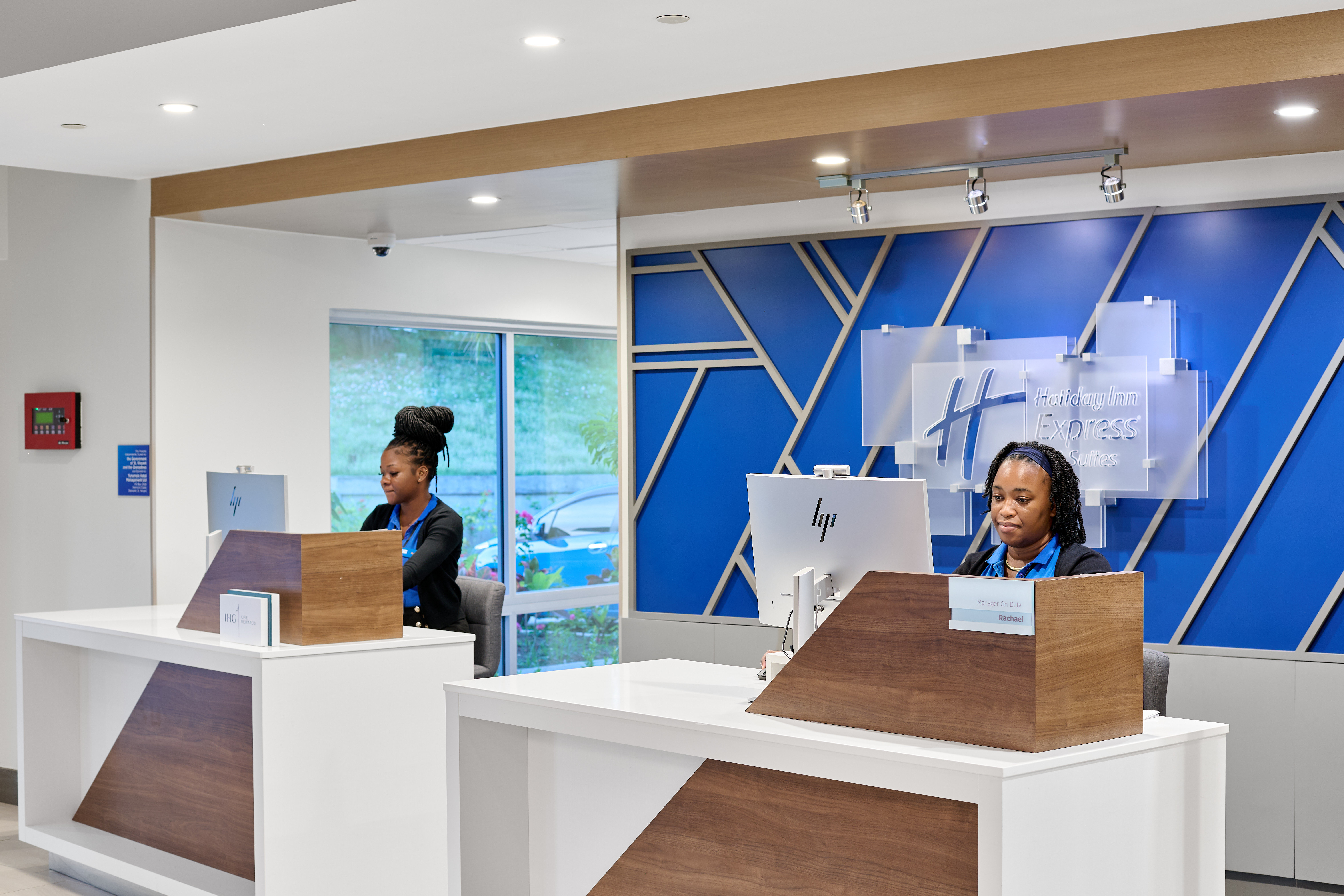 Holiday Inn Express & Suites DIAMOND 10/59