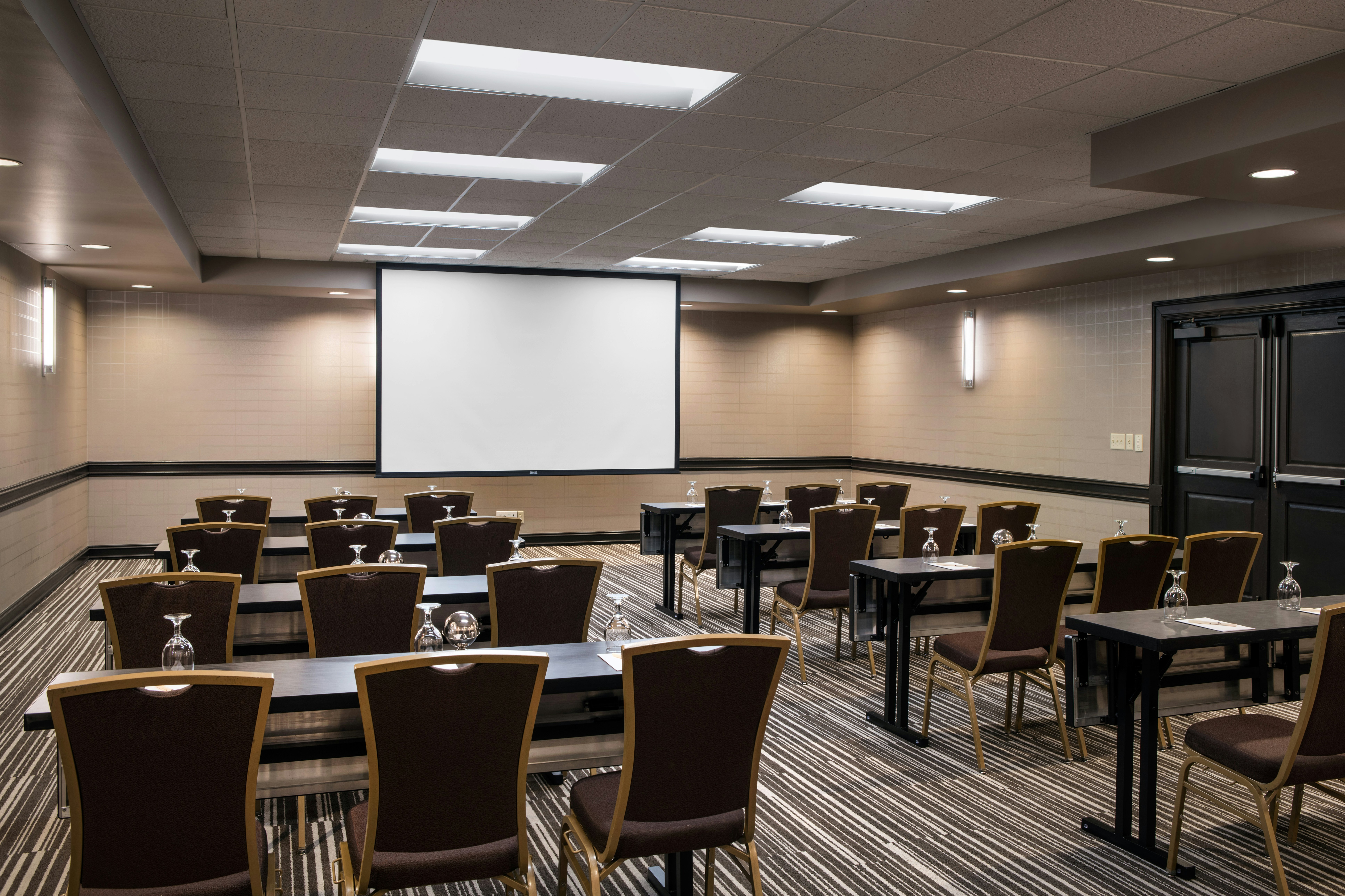DoubleTree by Hilton Denver Tech Center 27/42