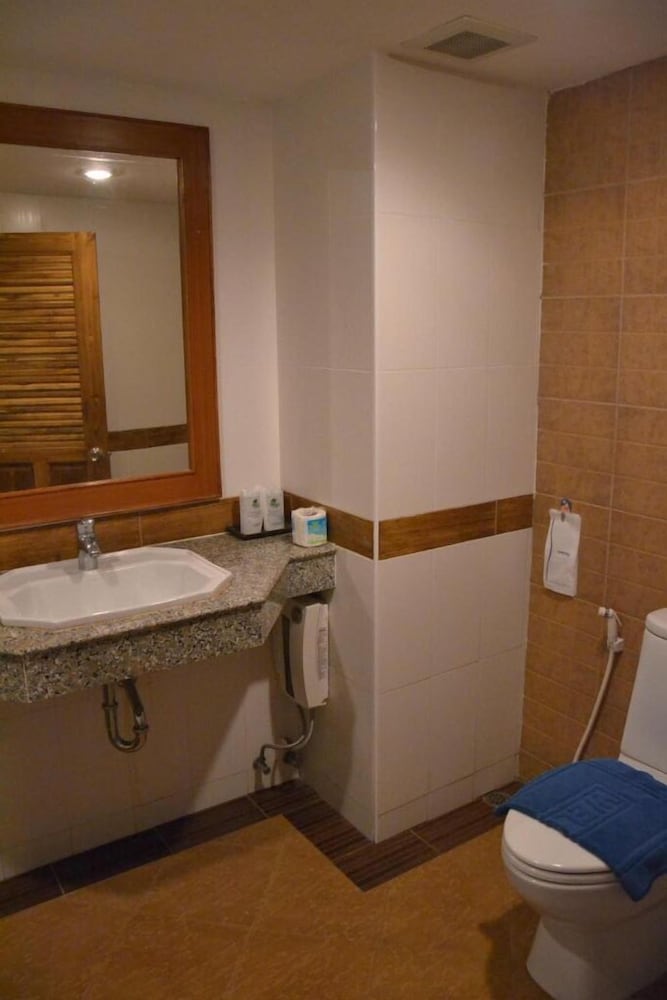 White Sand Princess Hotel 38/39