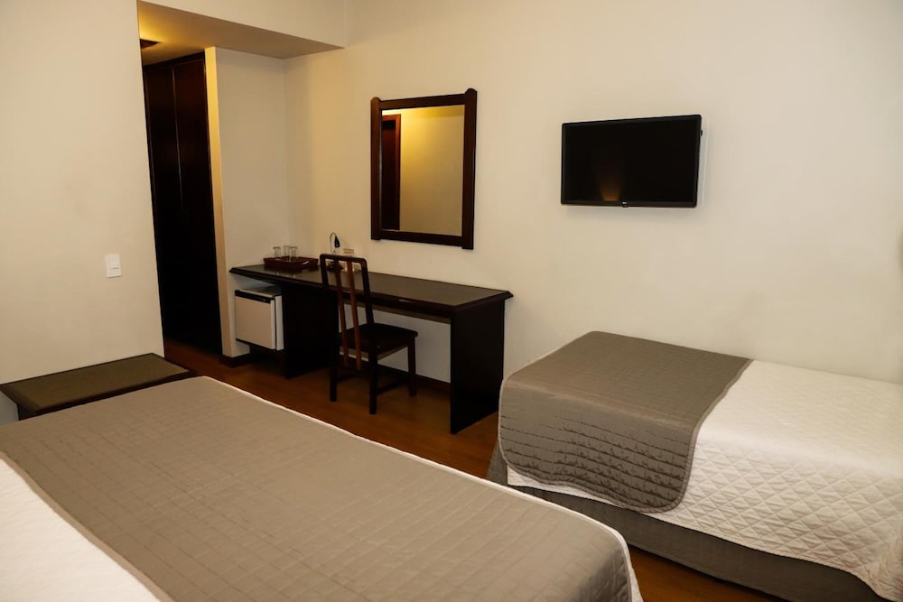 TIMBO PARK HOTEL 42/58