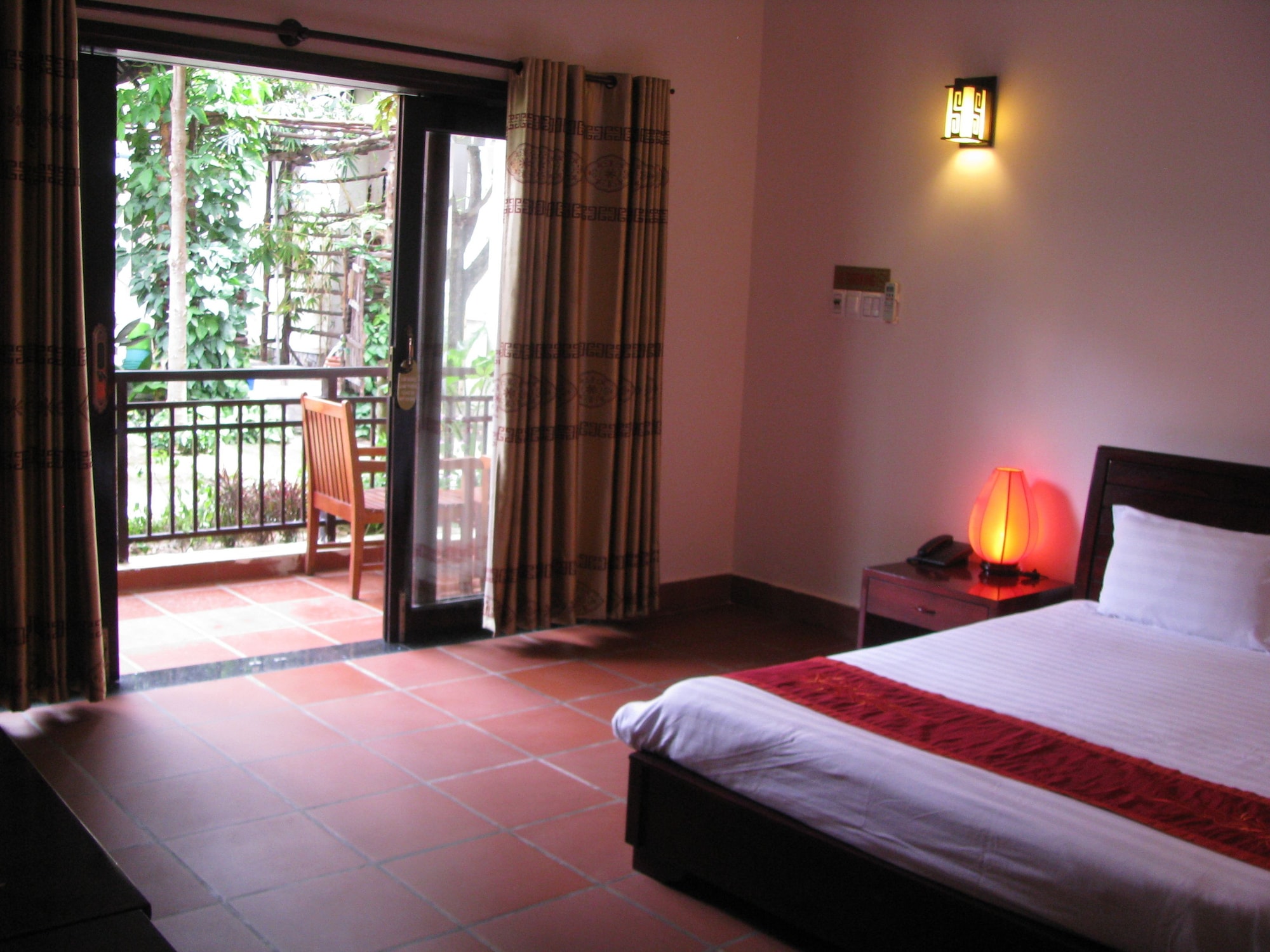 DELUXE, GARDEN VIEW