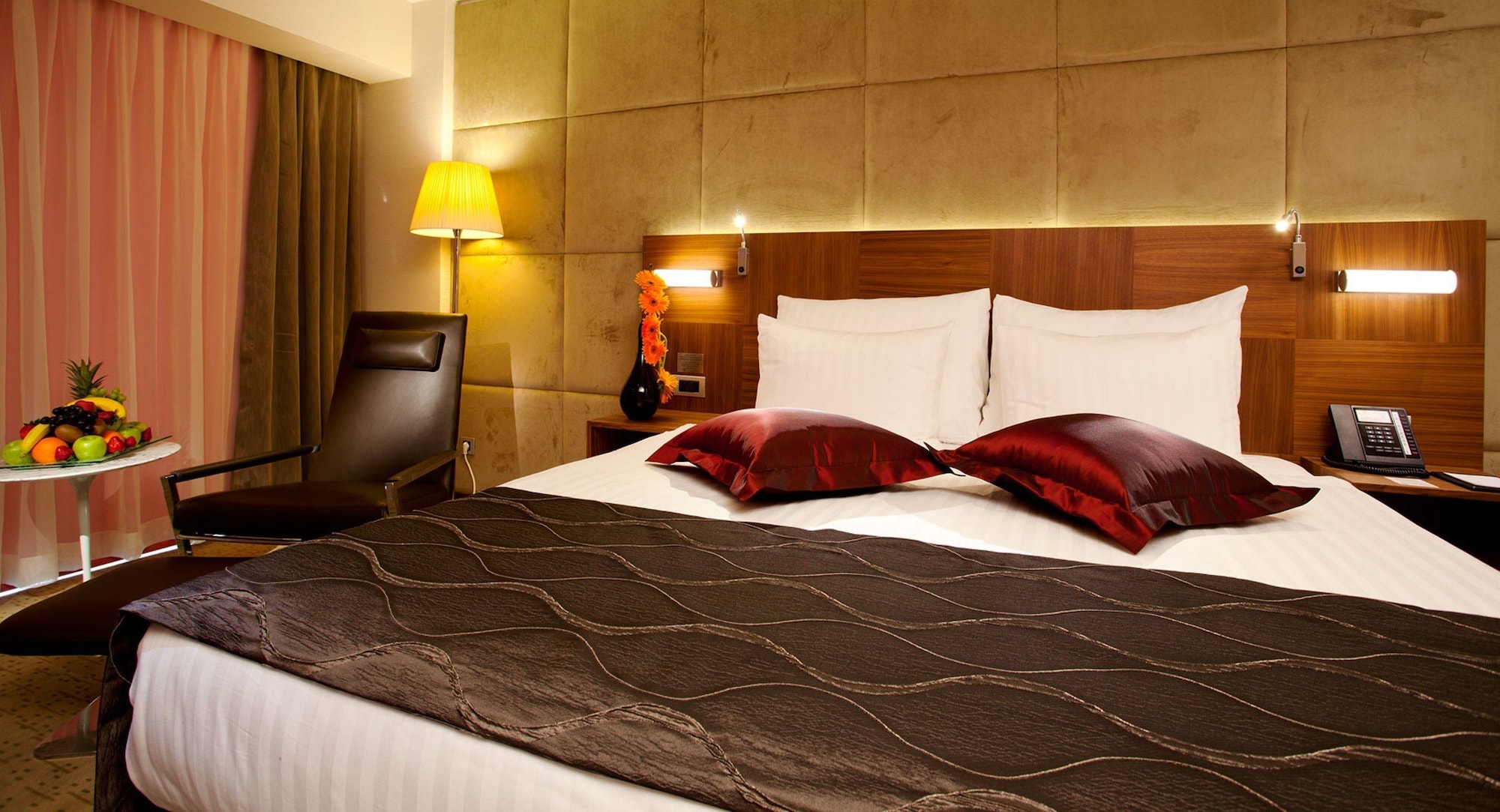 Junior Suite, King Bed