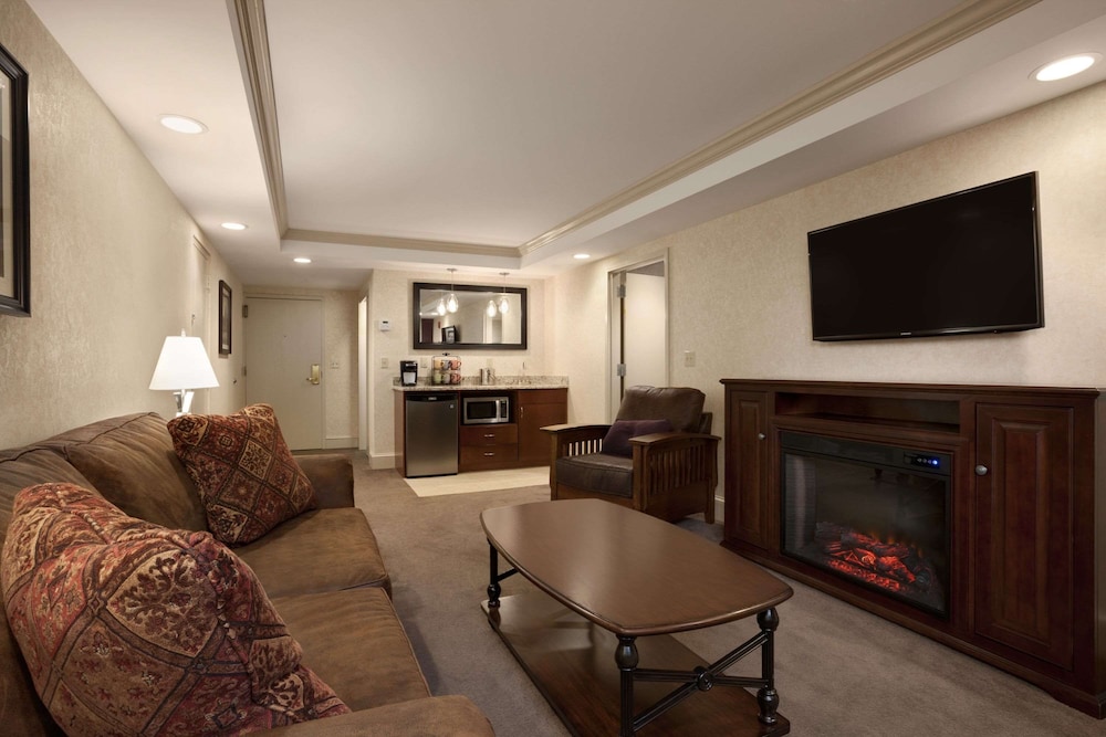 Bangor Grande Hotel and Conference Center 45/58