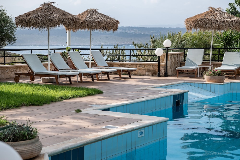 Alianthos Suites 43/50