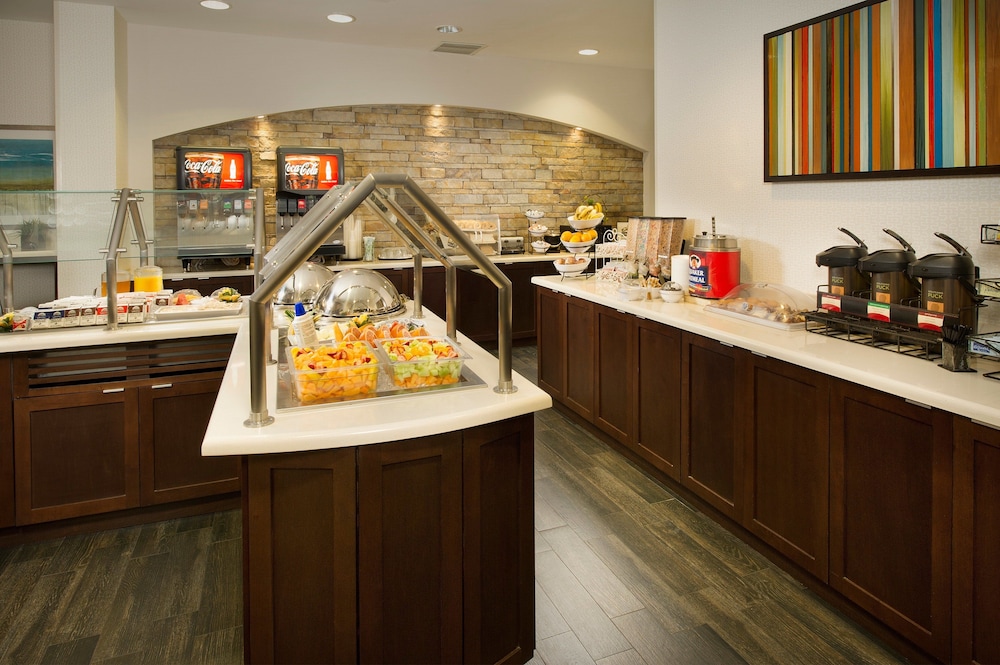 Staybridge Suites Miami Doral Area 41/55