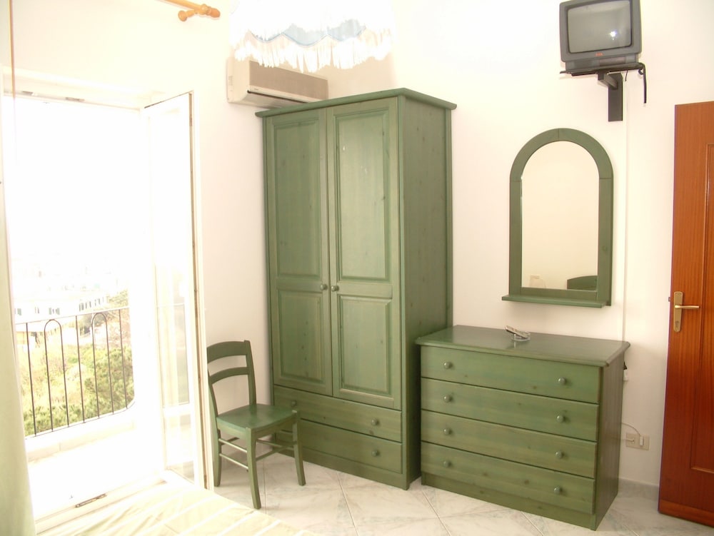 Hotel La Ginestra 3/32