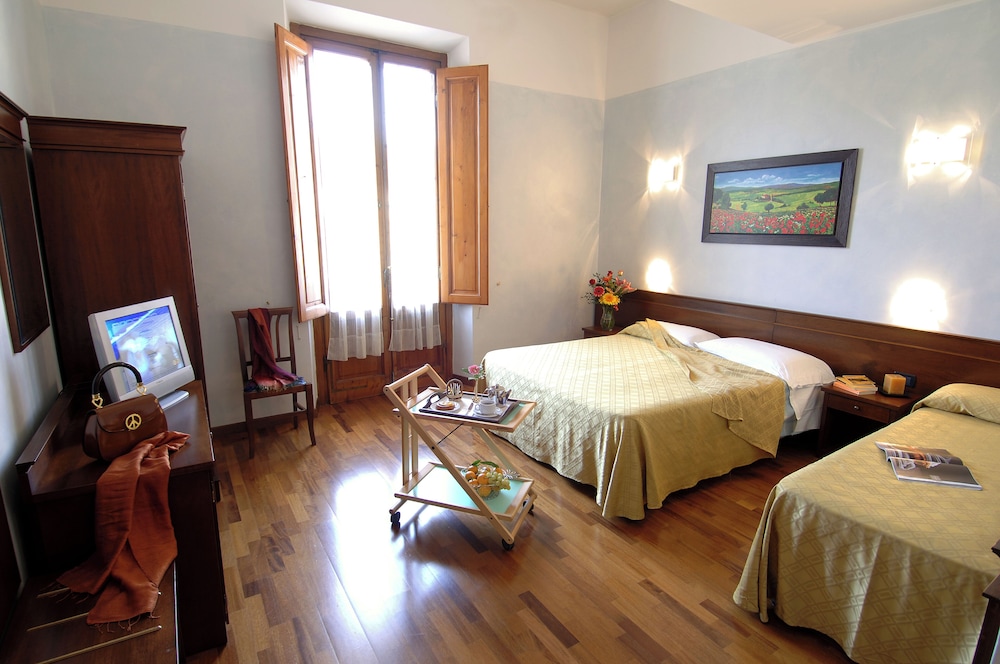 Palazzo Vecchio Hotel 32/72