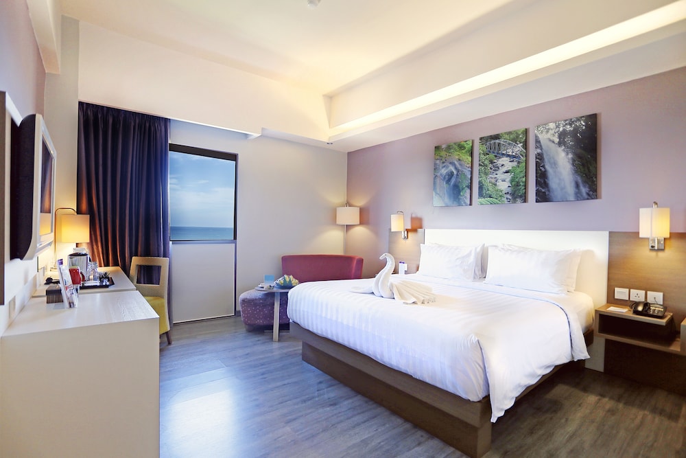 Mercure Padang 10/52