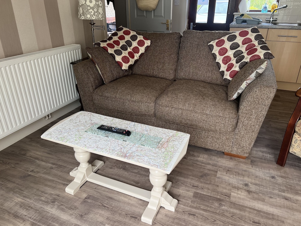 Orchard Side Bed And Breakfast 25/50