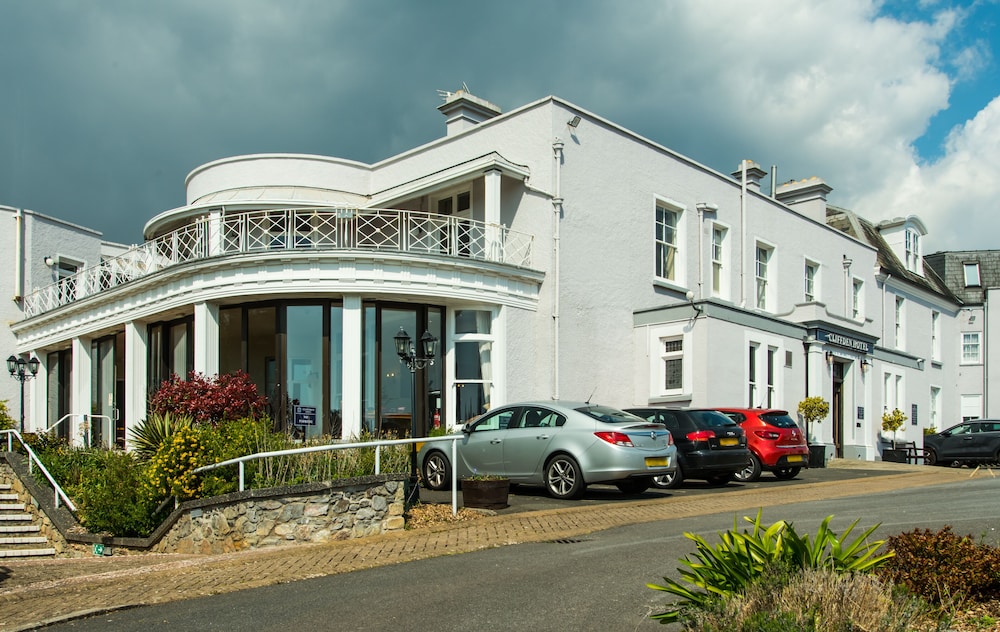 Cliffden Hotel 55/66