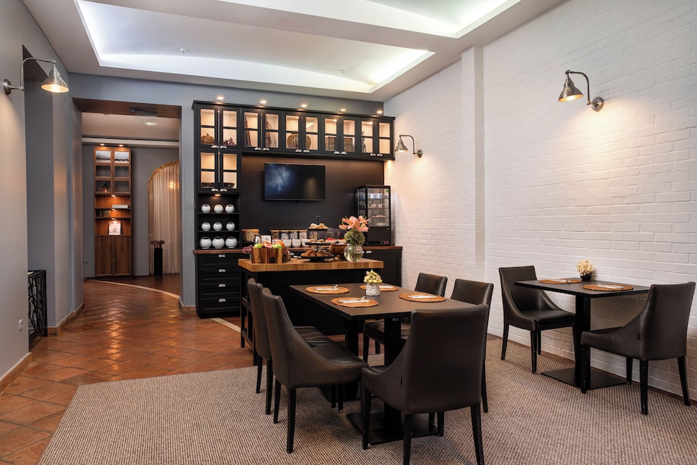 Mamaison Residence Izabella Budapest 33/49