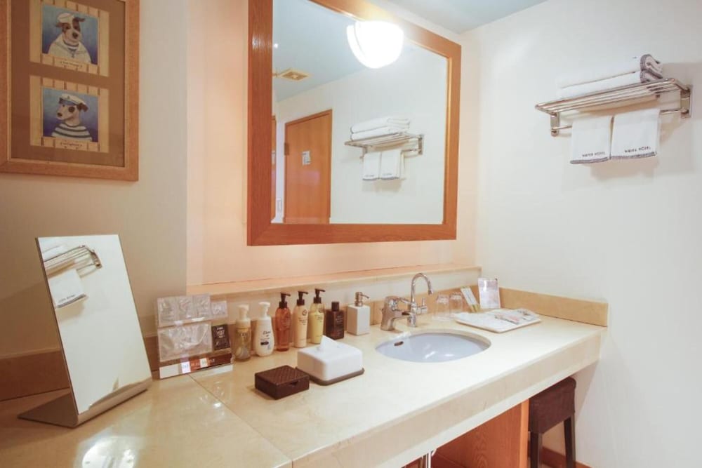 Water Hotel Cy - Adults Only 37/40