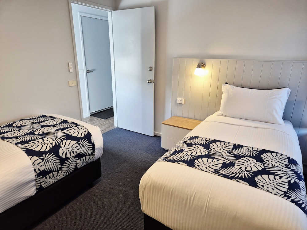 Apollo Bay Waterfront Motor Inn 26/80