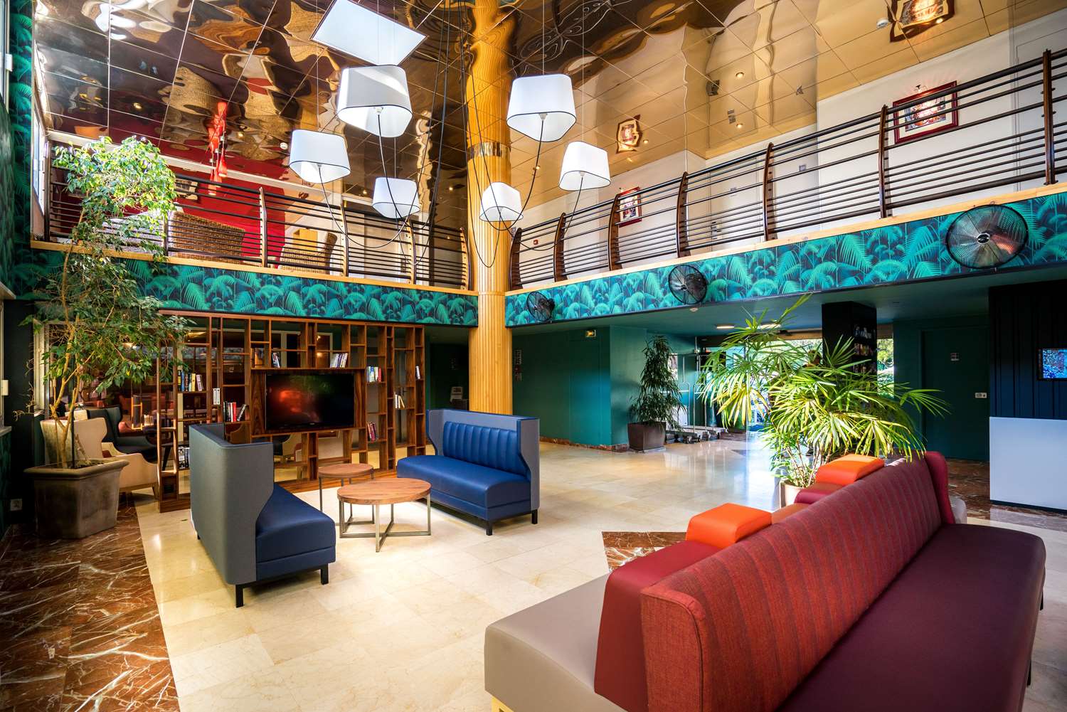 lounge
