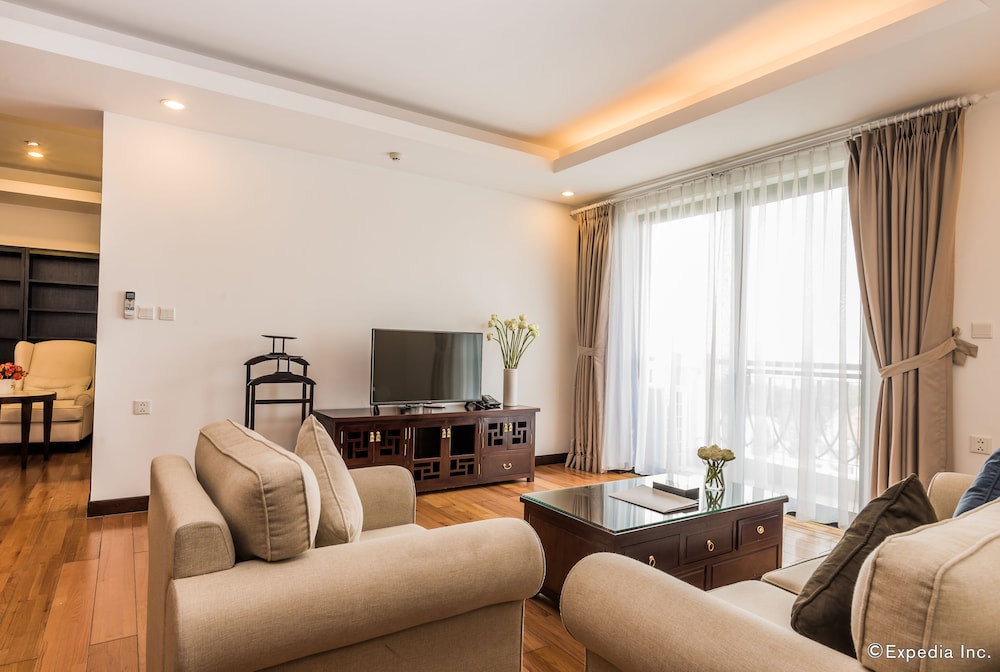 Elegant Suites Westlake 39/72