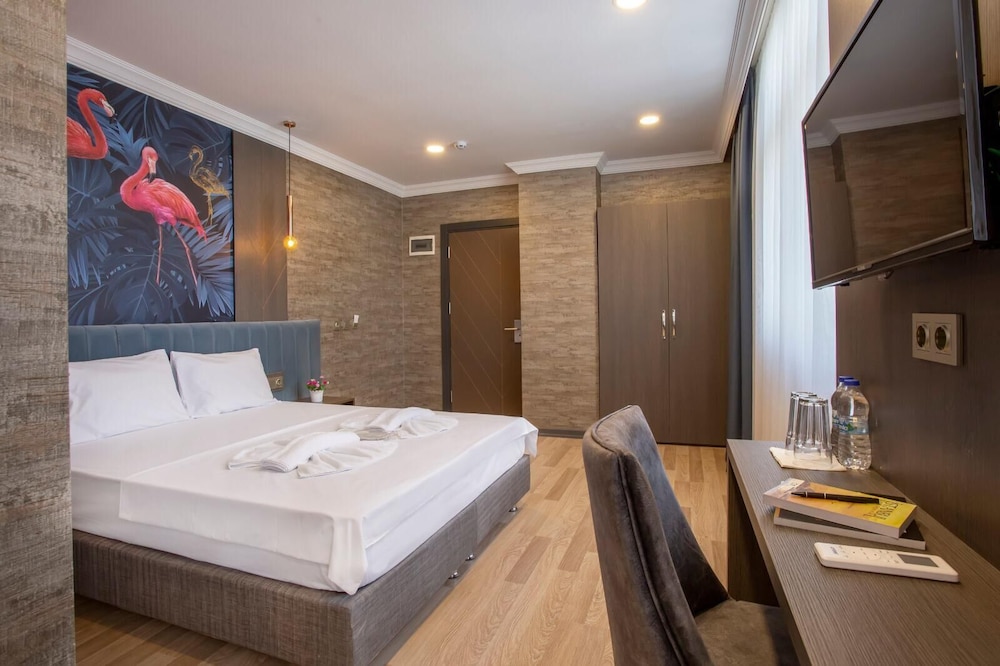 La Vie Suit Otel 9/28