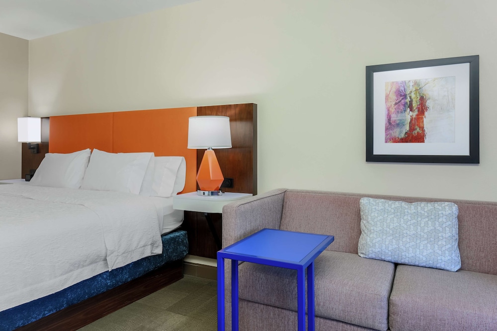 Hampton Inn & Suites Tallahassee I-10 12/48