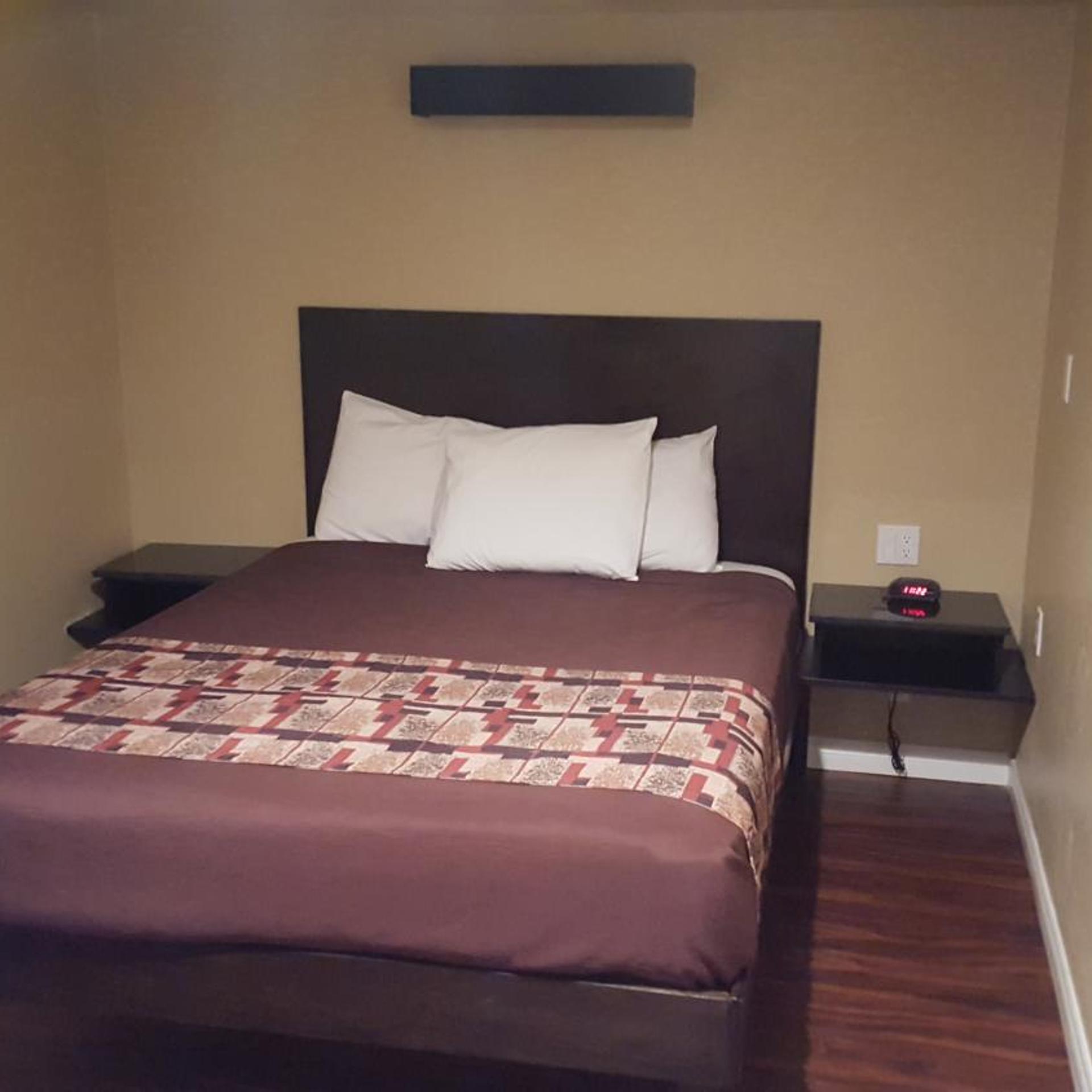 Anaheim Astoria Inn & Suites 6/22