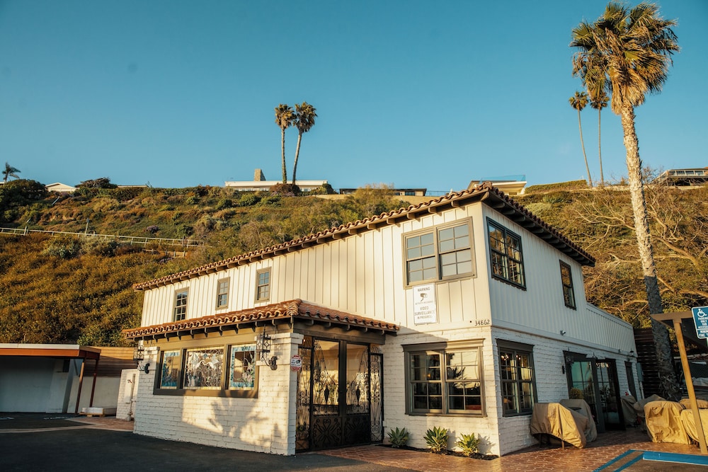 Capistrano Seaside Inn 4/50