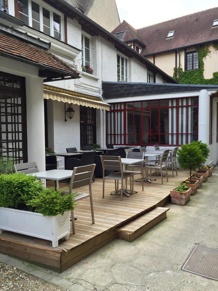 Hotel de Normandie 22/31