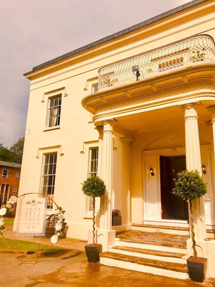 Rainhill Hall Hotel 2/77