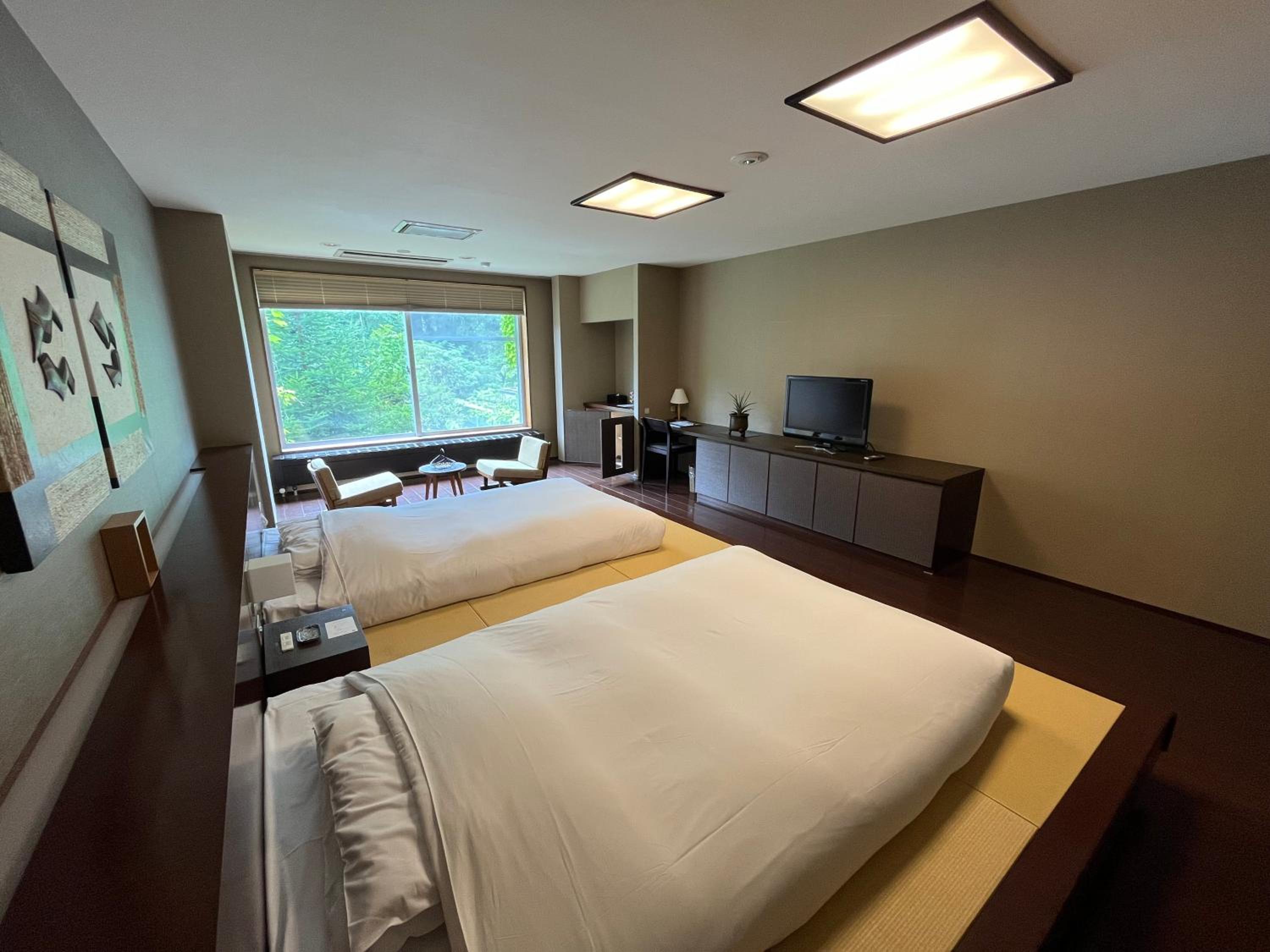 Female Only, Deluxe, 3 Beds